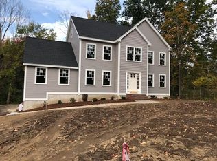 18 Black Stone Cir, Pelham, NH 03076