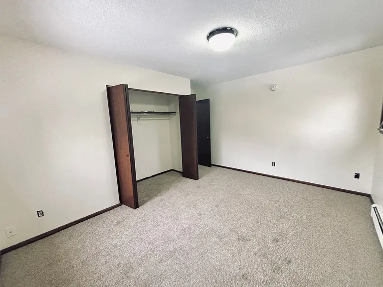 5211 Xerxes Ave N, Brooklyn Center, MN 55444 (12 Units) — Photo 9