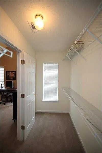 2977 Greyhawk Ln — Photo 4