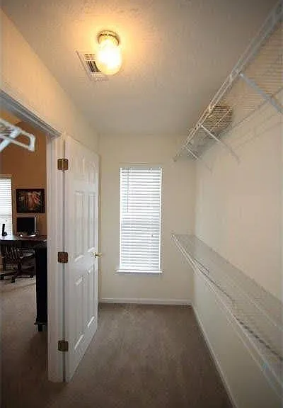 2977 Greyhawk Ln — Photo 4