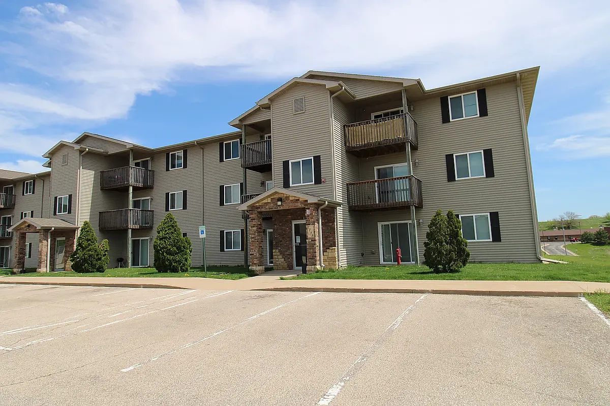 2 bed, 845 sqft, $1,125 — Photo 1
