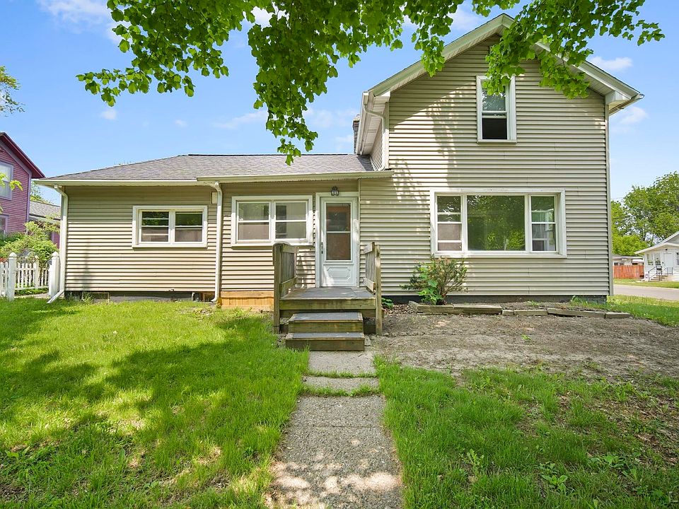 723 N Broad St, Adrian, MI 49221 Zillow
