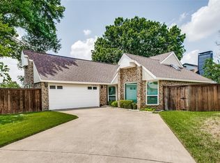 1401 Autumn Chase Sq, Bedford, TX 76022
