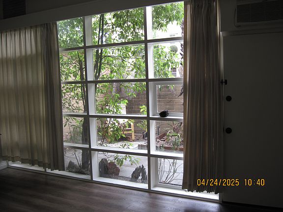 2nd image of 907 W Huntington Dr APT A