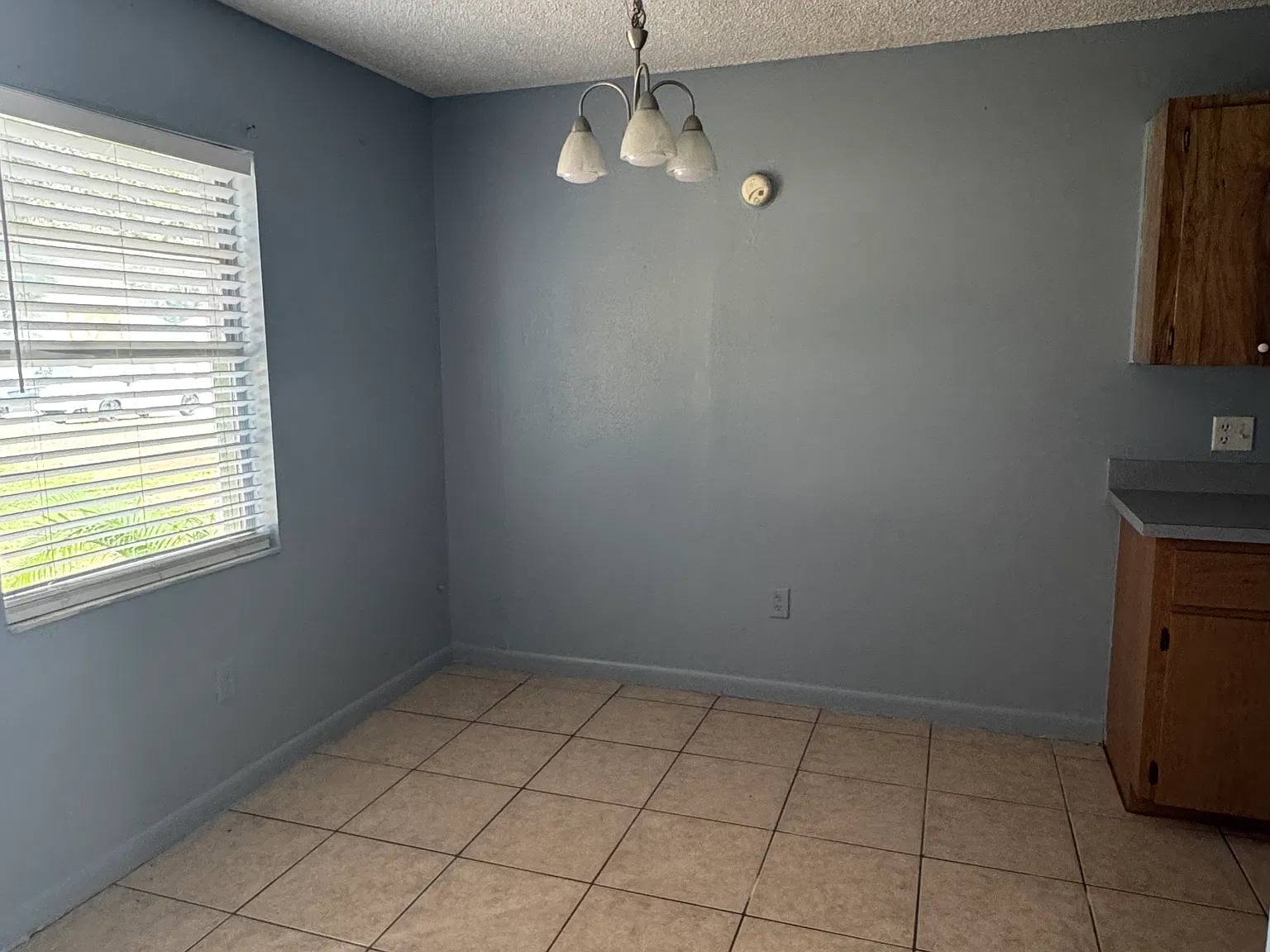 1 bed, 1050 sqft, $900 — Photo 4