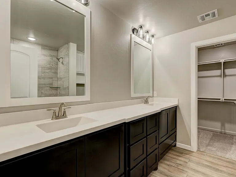 721 League Cir — Photo 17