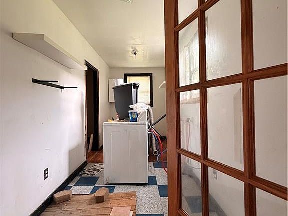 5th image of 3813 Stonewall Tell Rd