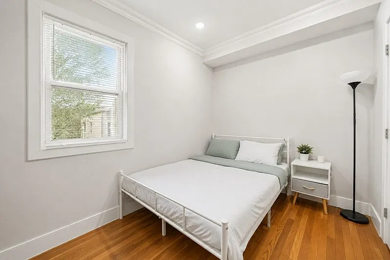 6 bed, 3.0 bath, $4,995 — Photo 4