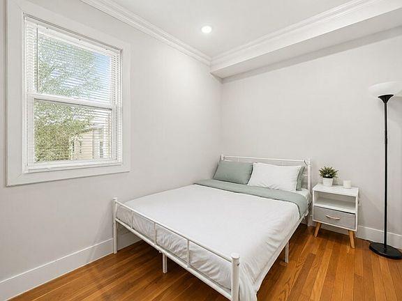 4th image of 66 Mozart St APT 3