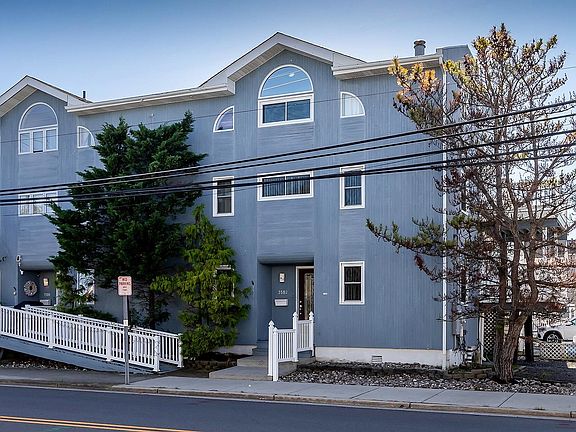2nd image of 3502 West Ave #3502