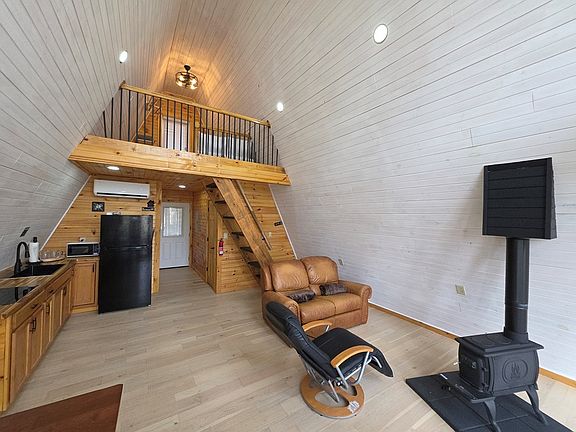 39th image of this home