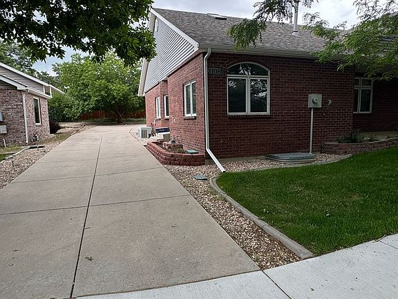 2nd image of 2108 Sherwood Forest Ct