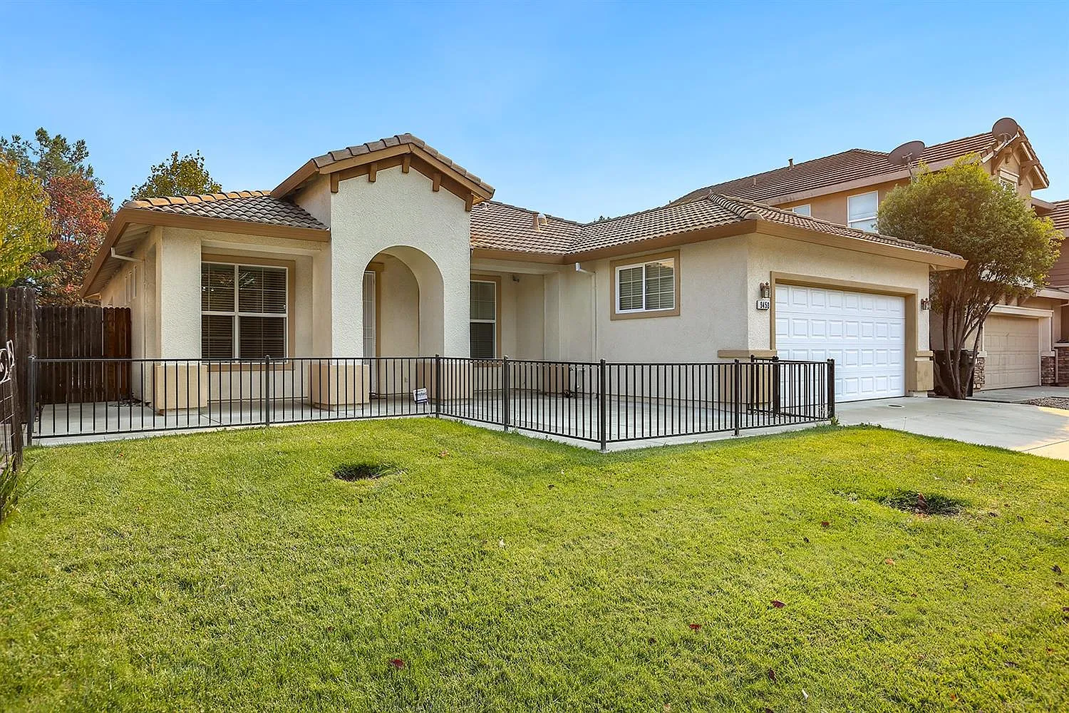 9450 Marius Way photo 1