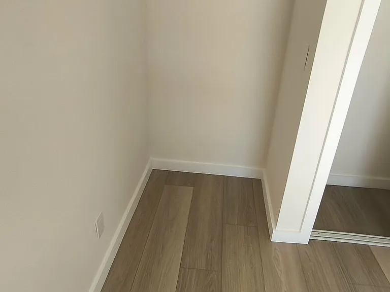 La Playa Apartments — Photo 5
