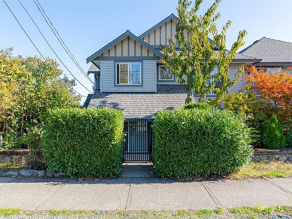 3rd image of 211 Victoria Rd #101