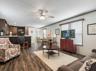 1001 E Macarthur Rd #166, Wichita, KS 67216