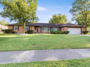 907 W Milborn St, Marion, IN 46952