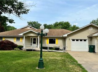 1015 Turner Ct, Decatur, IL 62521