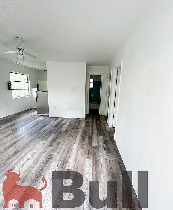 1st image of 1032 W Jefferson St APT 1