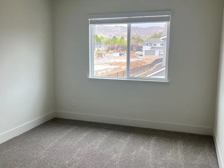 5874 Grand Row Way — Photo 10