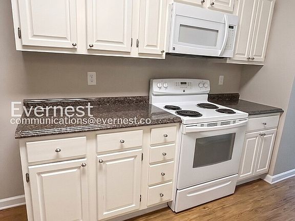 5th image of 224 W Acadia Ave #100