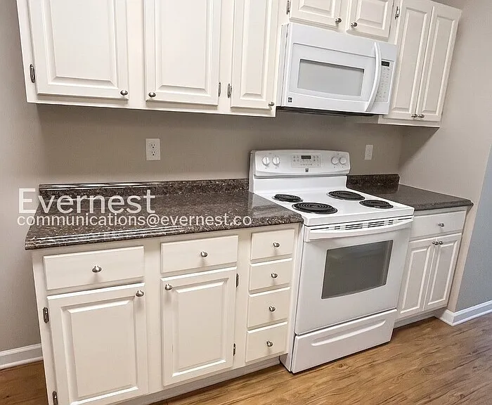 224 W Acadia Ave #100 — Photo 5