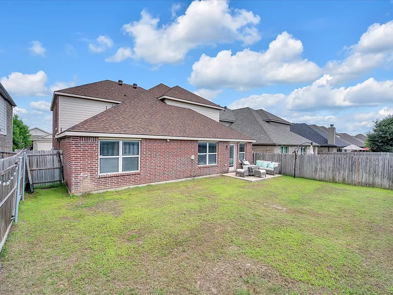 1820 Christopher Creek Dr — Photo 32
