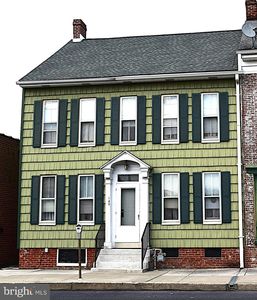 136 Baltimore St, Hanover, PA, 17331