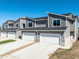 189 NW 26th Ln, Grimes, IA 50111