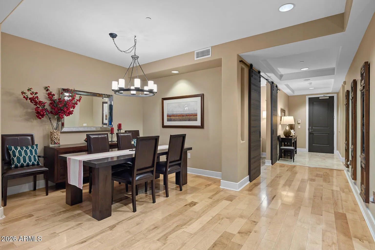 2 bed, 2.0 bath, 2077 sqft, $5,995 — Photo 2