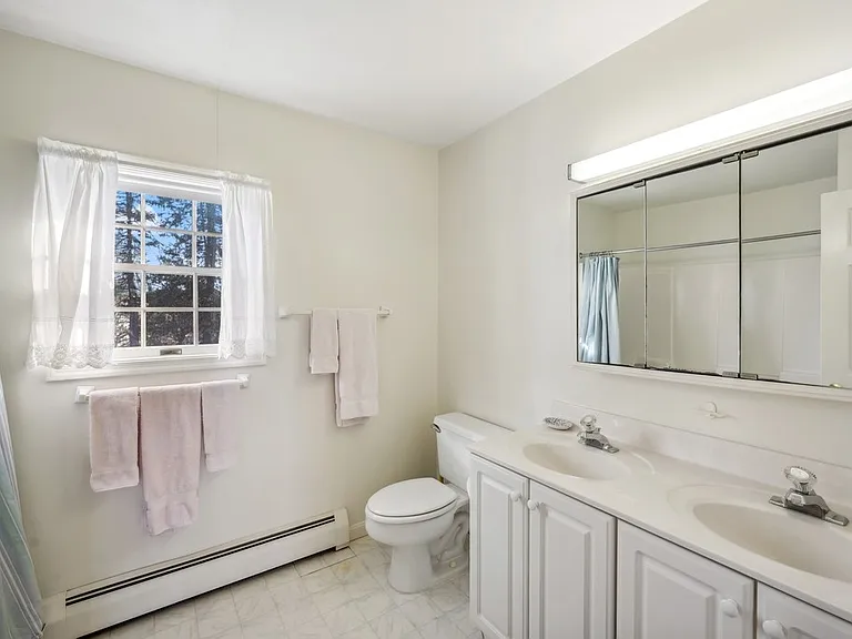195 Ocean Rd — Photo 20