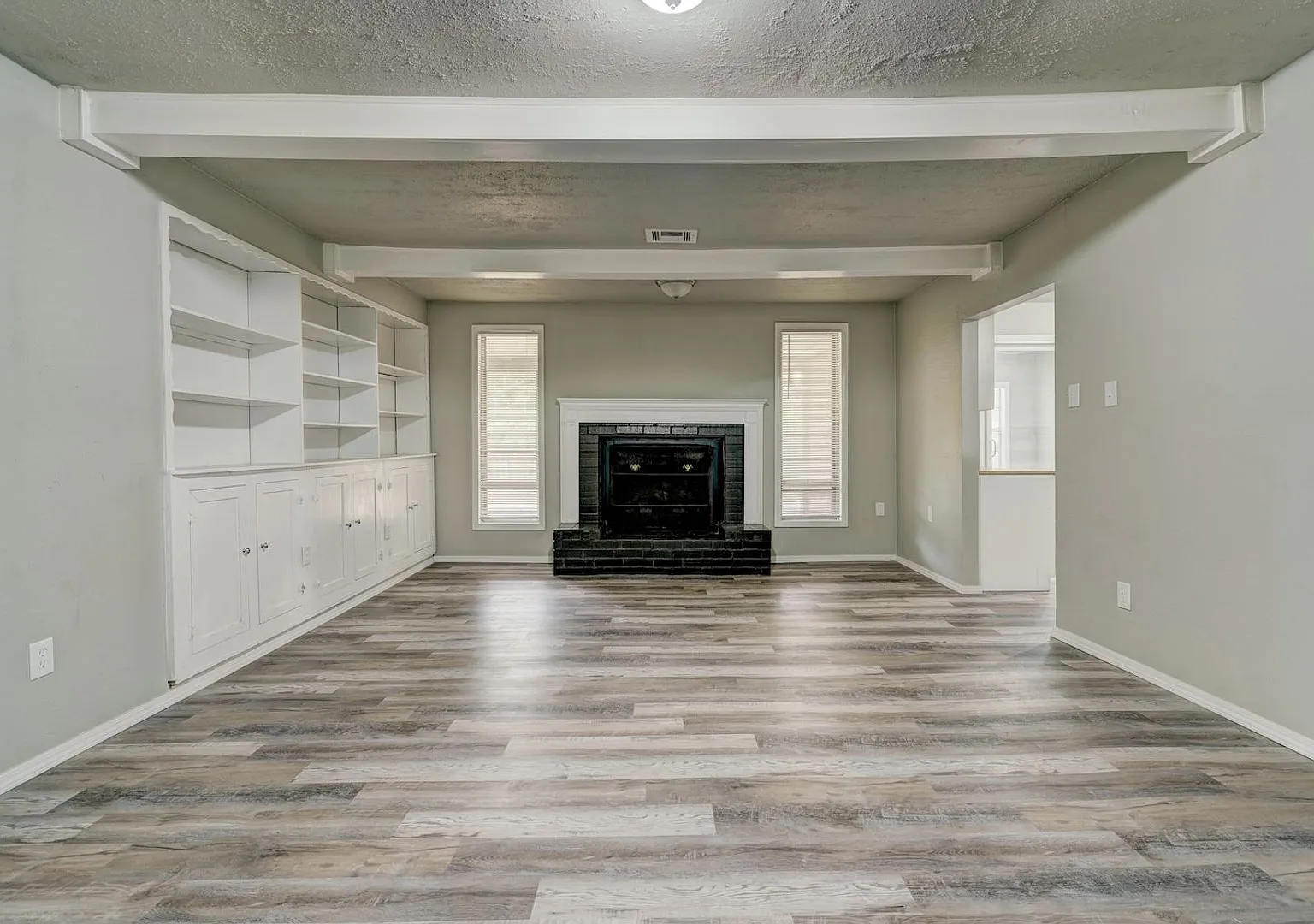 3 bed 2 bath home in Newalla — Photo 4