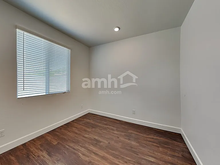 17166 W Lawrence Ln — Photo 14
