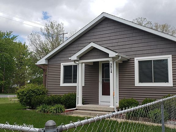 2nd image of 3814 Coachlight Common St