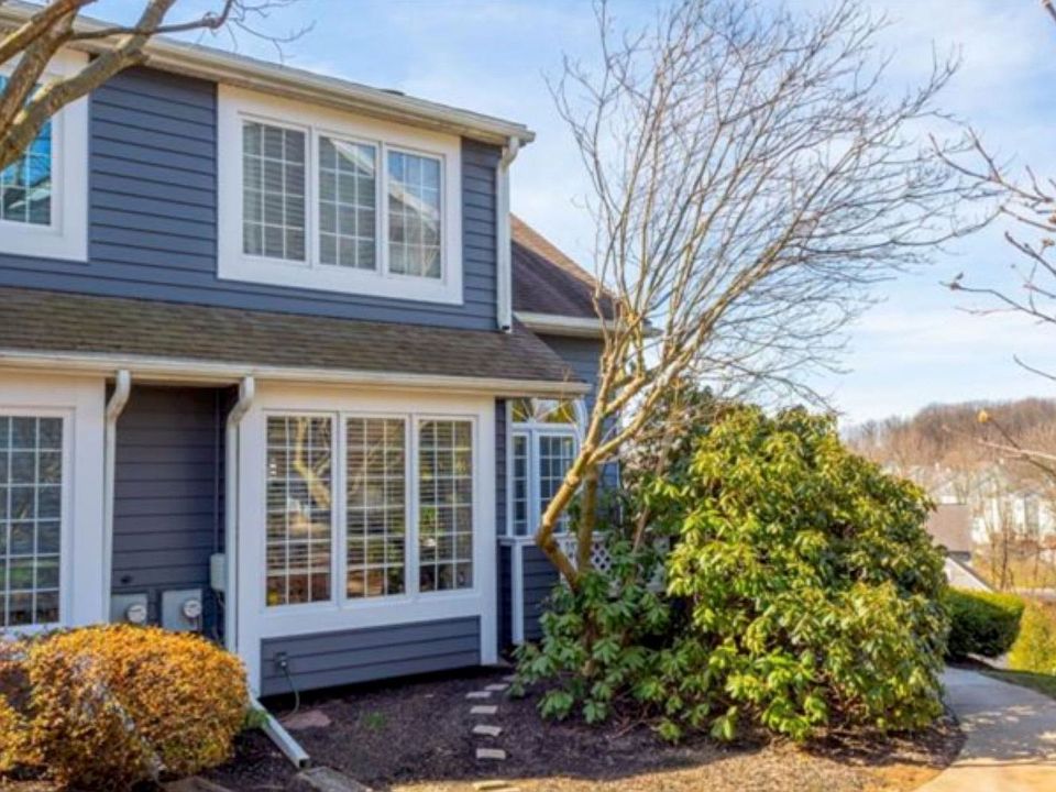 1st image of 701 Driftwood Ln