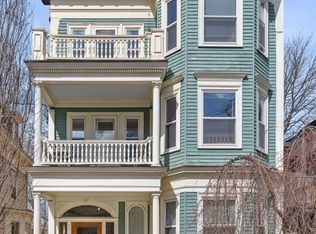 27 Ellery St #3, Cambridge, MA 02138