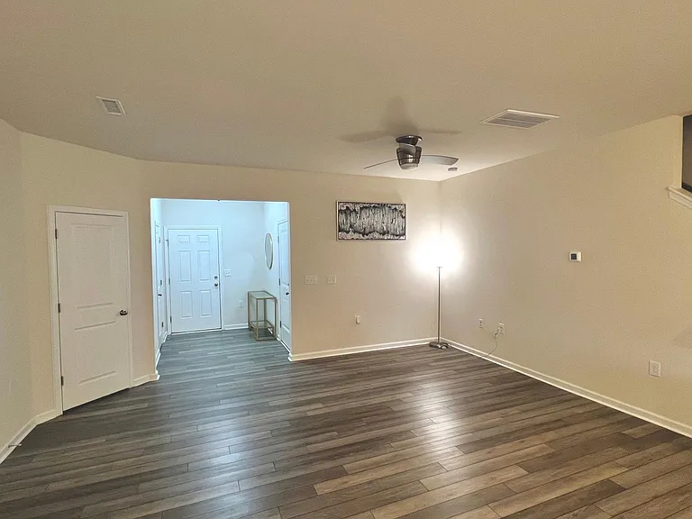 243 Lafferty St — Photo 4