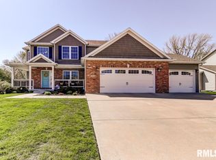 1616 Bilbridge Ln, Chatham, IL 62629