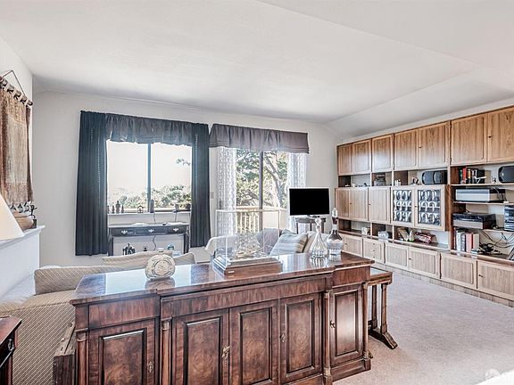 5th image of 25 Las Villas Ct