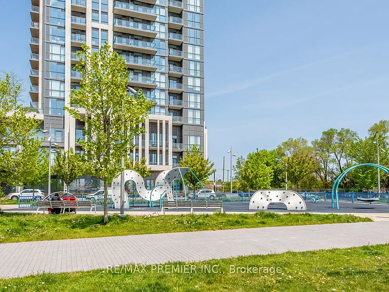17 Zorra St #2101 — Photo 17