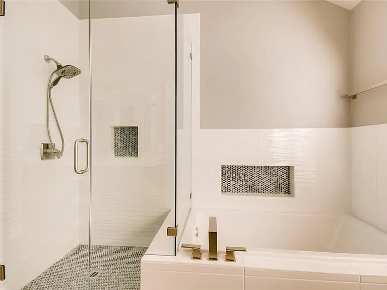 6108 Skahan Ln — Photo 7