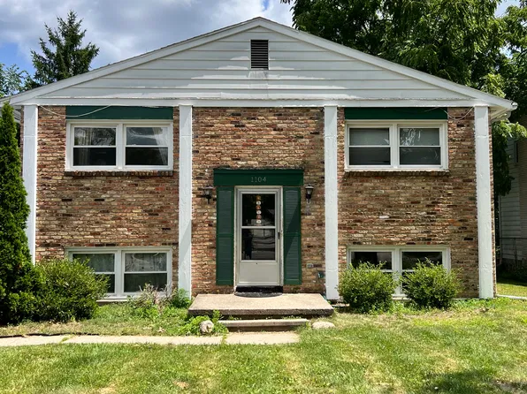 1104 N Hagadorn Rd, East Lansing, MI 48823