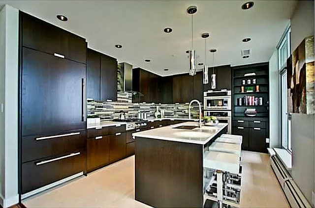 Spectacular 30th Floor Penthouse Oasis in the Sky! CIP202 — Photo 3