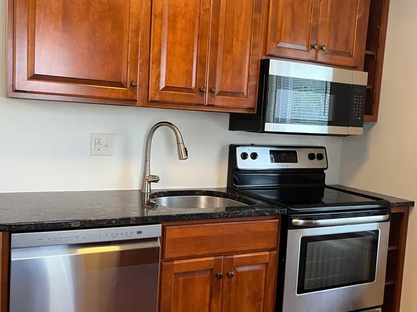 18 W Spring Ave #2, Ardmore, PA 19003