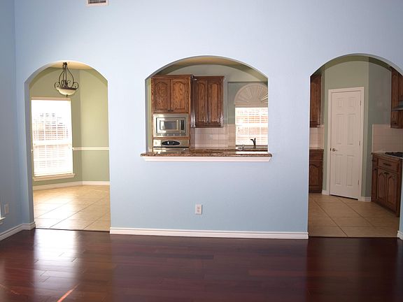 4th image of 11862 Hill Creek Trl