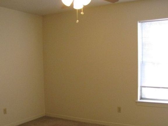 2nd image of 3031A Belle Meade Dr