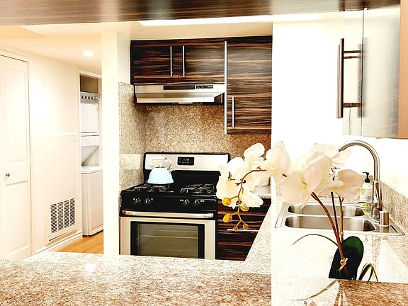 2nd image of 1141 N Columbus Ave #8006