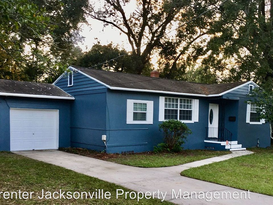 1st image of 1976 Lakewood Cir N