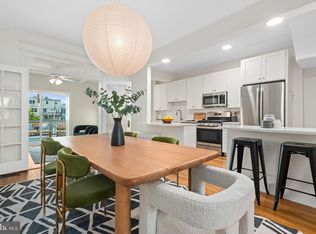 16 W St NW, Washington, DC 20001