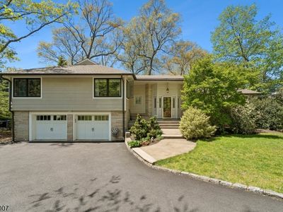 29 Knob Hill Dr, Summit, NJ, 07901